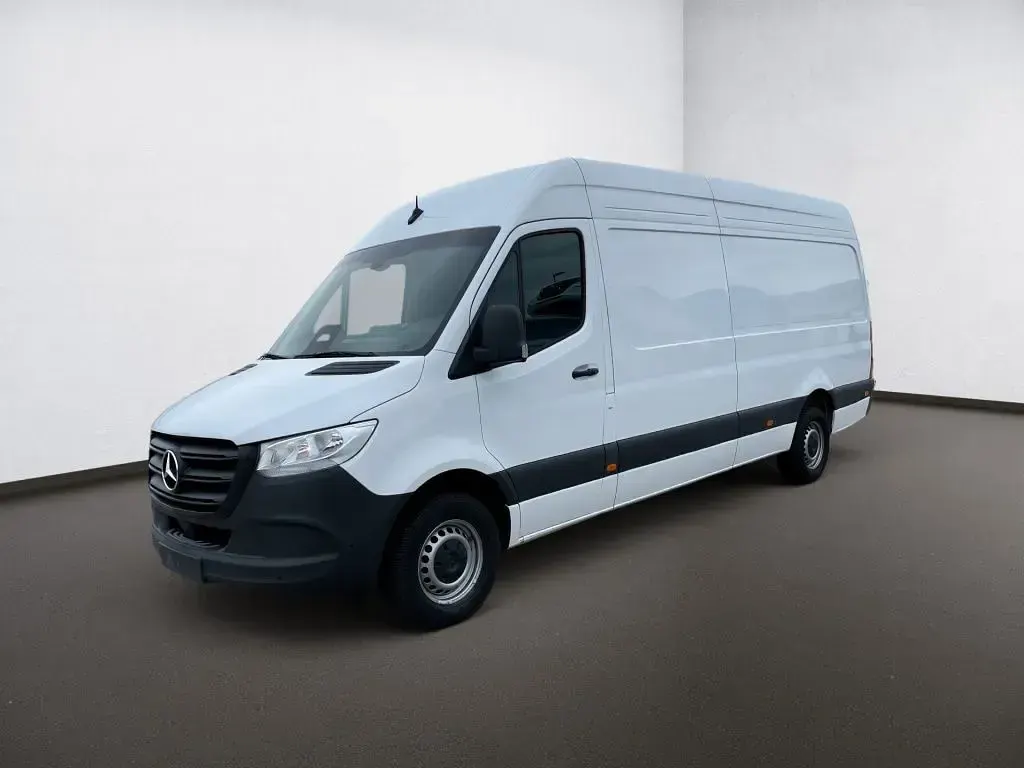 Gebraucht Mercedes Sprinter 170 PS (125 kW) 2025 Arktikweiß Van