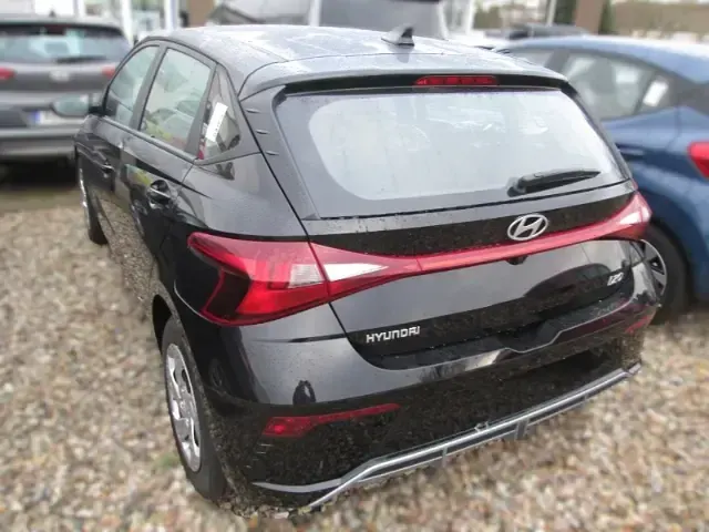 Neu Hyundai i20 Select 90 PS (66 kW) 2025 Schwarz Kleinwagen