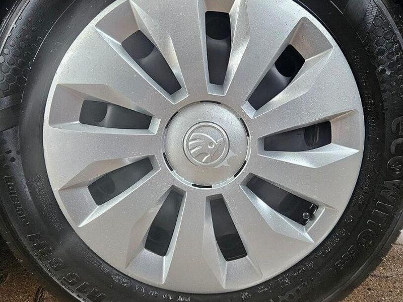 Gebraucht Skoda Fabia Active 80 PS (58 kW) 2021 Schwarzmagic perleffekt (metallic) Kleinwagen