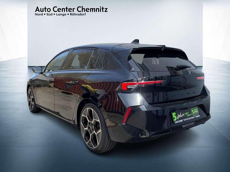 Gebraucht Opel Astra 131 PS (96 kW) 2023 Diamant schwarz Limousine