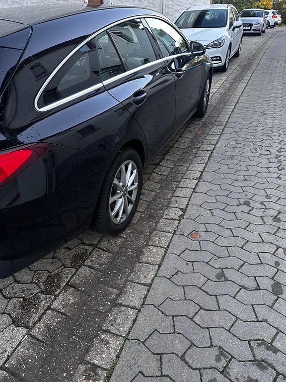 Gebraucht Mercedes CLA220 Shooting Brake 190 PS (139 kW) 2022 Schwarz Kombi