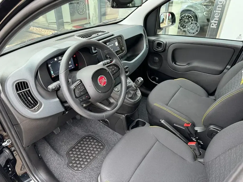Gebraucht Fiat Panda 69 PS (50 kW) 2024 Schwarz Limousine