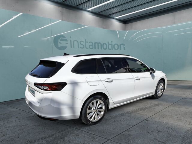 Gebraucht Skoda Superb Selection 150 PS (110 kW) 2024 Weiß Kombi