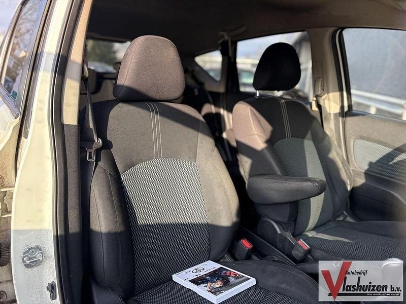 Gebraucht Nissan Note Acenta 90 PS (66 kW) 2015 Weiß Kleinwagen