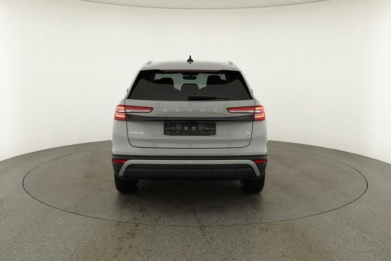 Stahl grau Neu 2026 Skoda Kodiaq Selection SUV | 45.475 € (Superpreis) - Bild 1/4