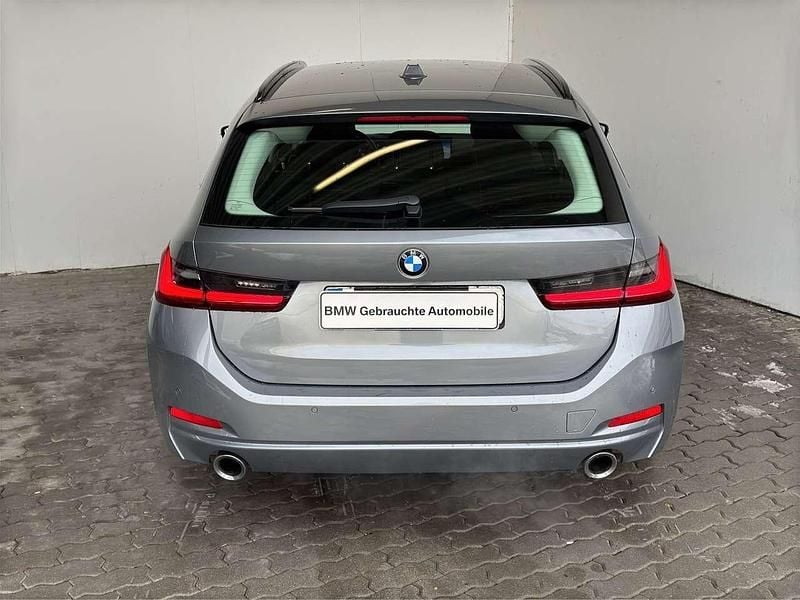 Gebraucht BMW 320 190 PS (139 kW) 2022 Grau Limousine