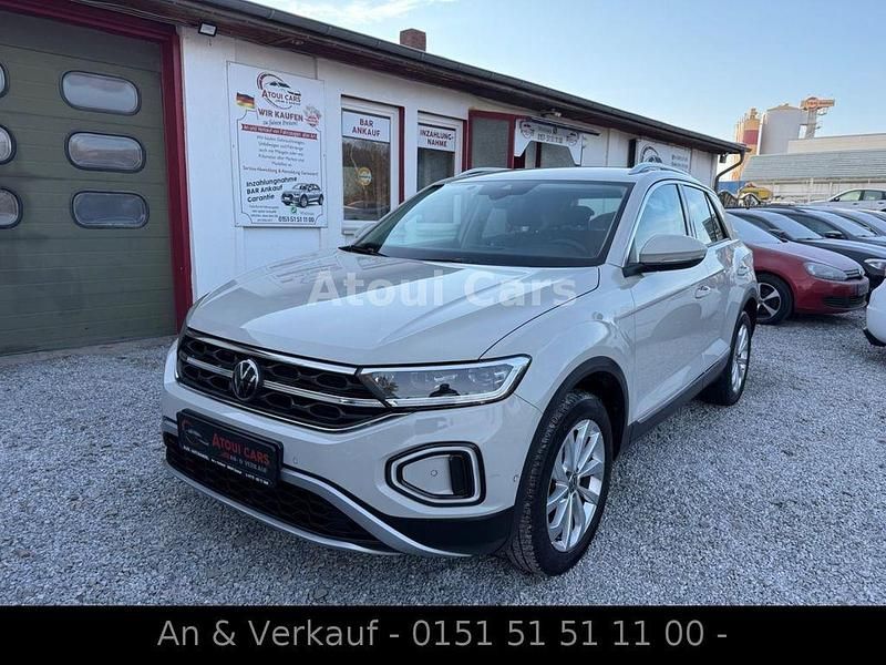 Gebraucht VW T-Roc Style 116 PS (85 kW) 2023 Grau SUV