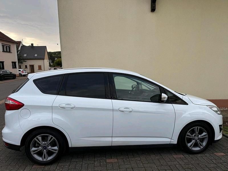 Weiß Gebraucht 2014 Ford C-MAX Van / Kleinbus | 6.900 € (Fairer Preis) - Bild 1/4
