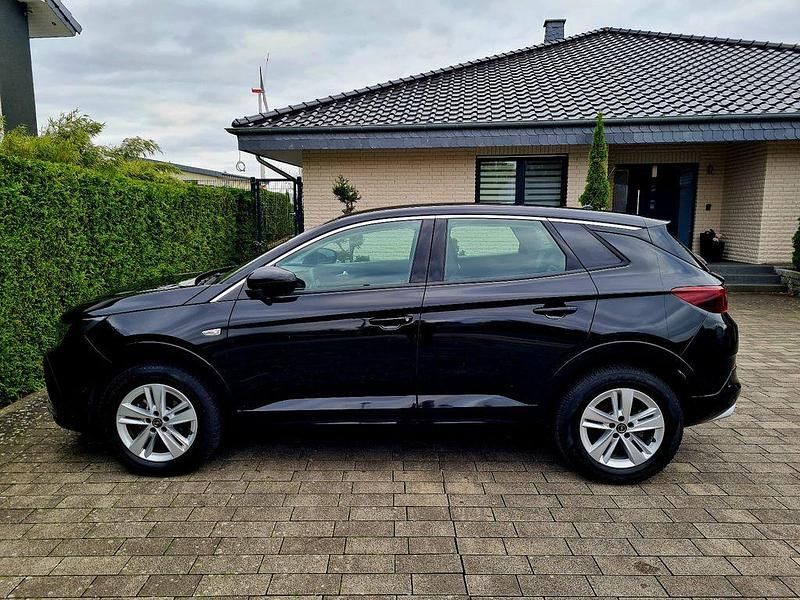 Gebraucht Opel Grandland X Enjoy 131 PS (96 kW) 2024 Schwarz SUV