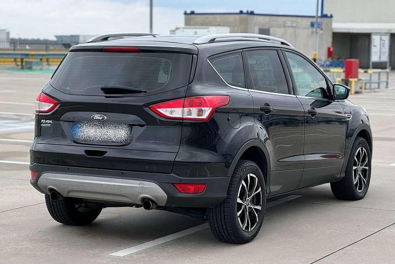 Gebraucht Ford Kuga Titanium 140 PS (102 kW) 2014 Schwarz SUV