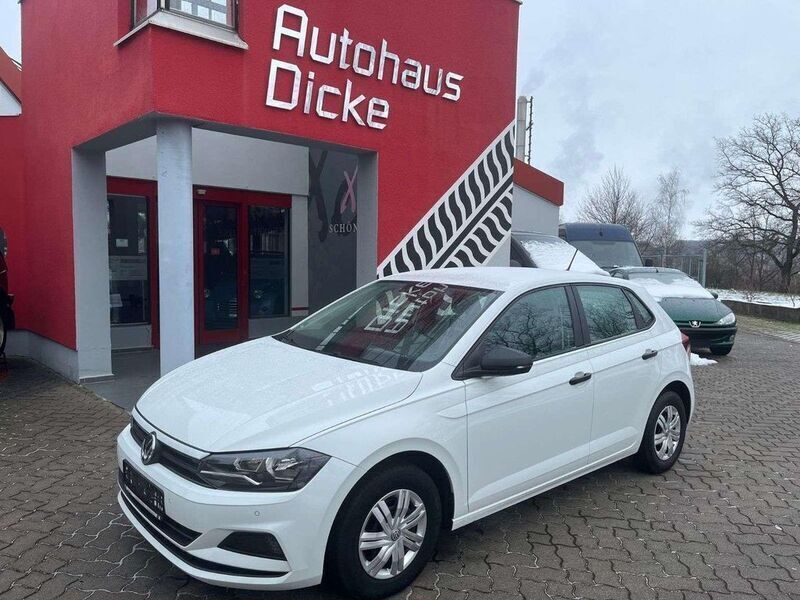 Weiß Gebraucht 2019 VW Polo Trendline Kleinwagen | 13.990 € (Etwas zu teuer) - Bild 1/4