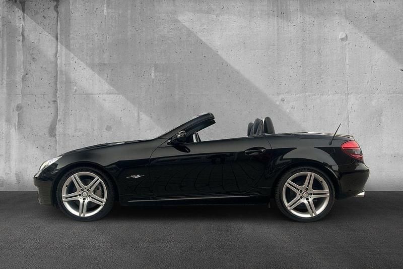 Gebraucht Mercedes SLK350 2LOOK Edition 305 PS (224 kW) 2009 Schwarz Cabrio