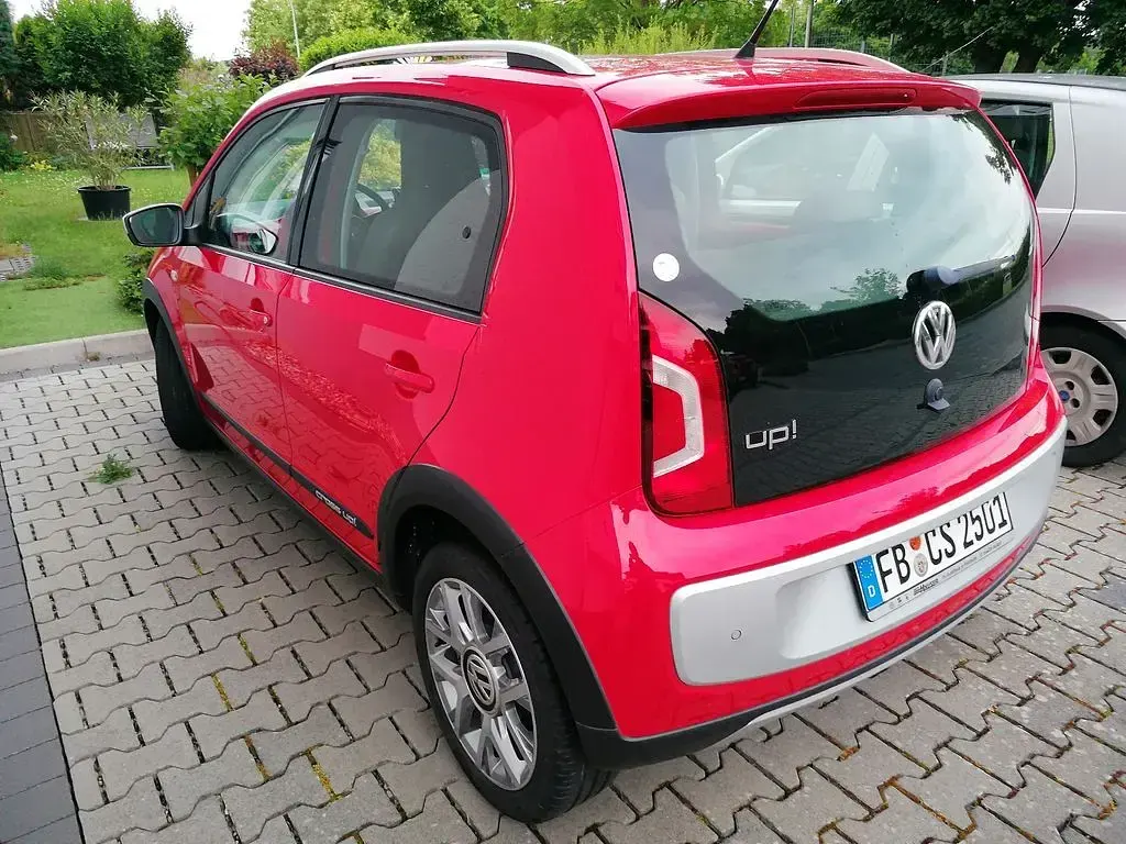 Gebraucht VW cross up! 75 PS (55 kW) 2016 Rot Kleinwagen