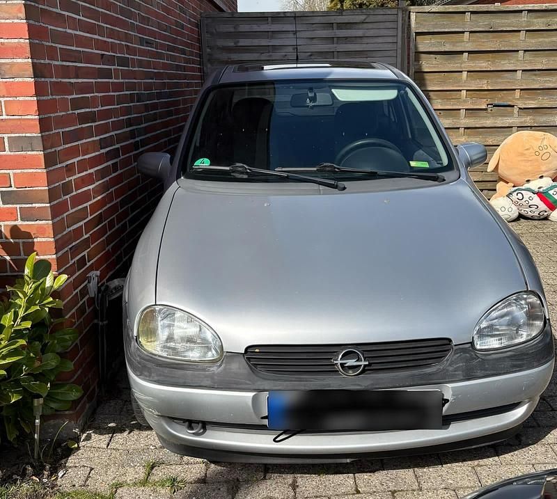 Gebraucht Opel Corsa 65 PS (47 kW) 2000 Silber Kleinwagen
