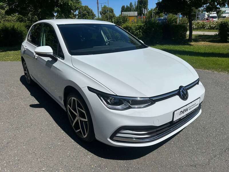Pure white Gebraucht 2021 VW Golf VIII Style Kleinwagen | 20.000 € (Superpreis) - Bild 1/4