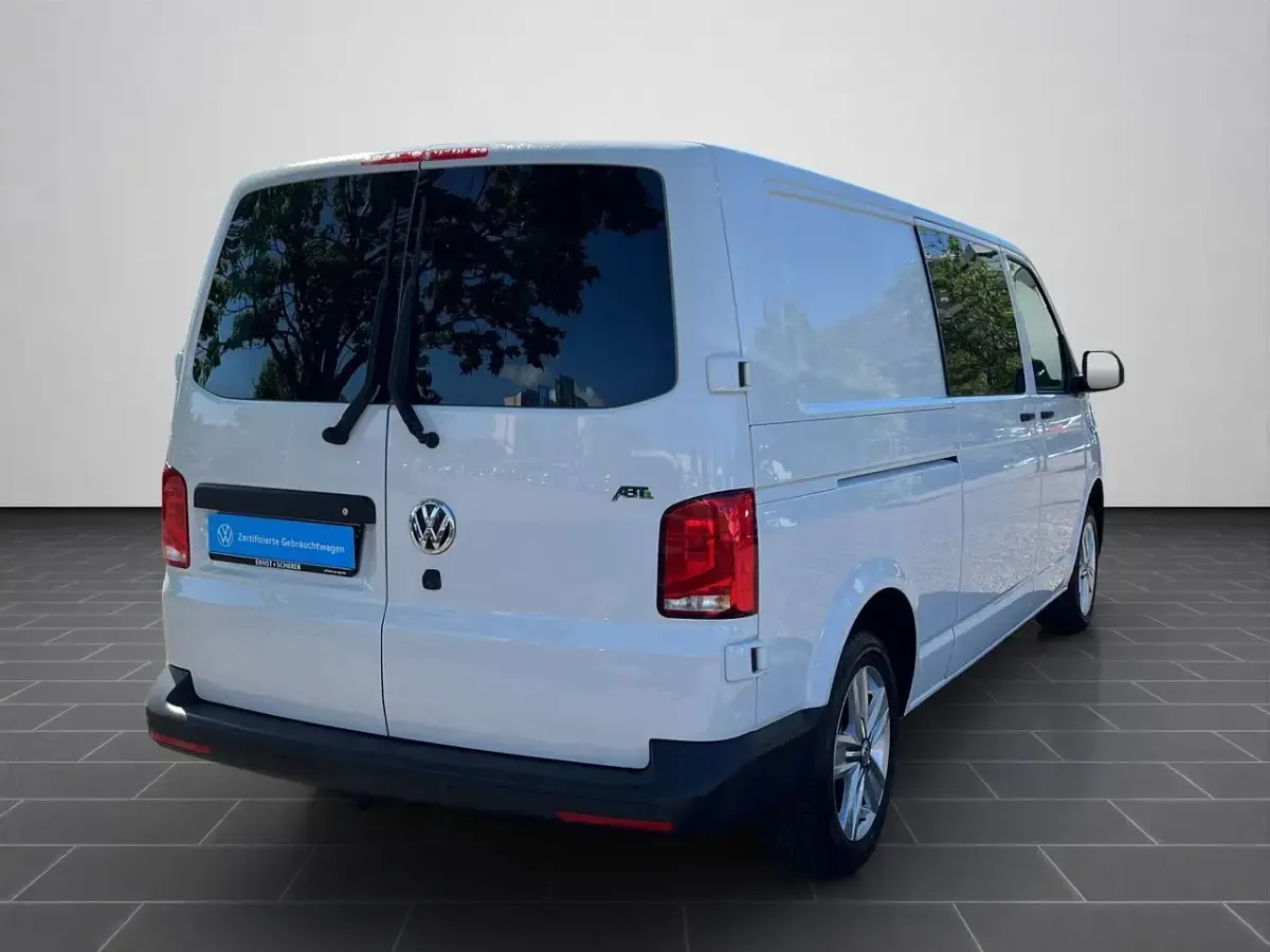 Gebraucht VW T6.1 83 kW (113 PS) 2021 Candyweiß Van