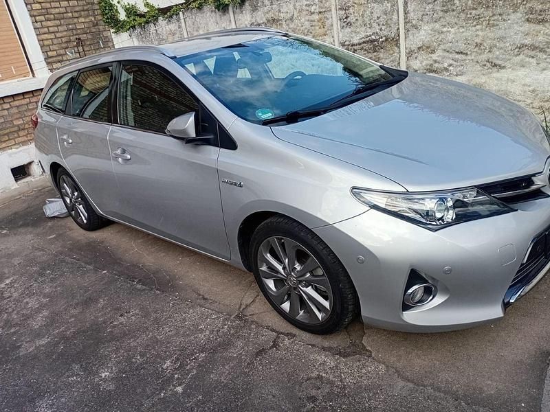 Gebraucht 2015 Toyota Auris Touring Sports Kombi | 13.750 € (Fairer Preis) - Bild 1/4