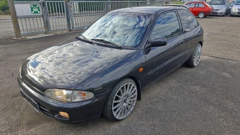 Schwarz Gebraucht 1993 Mitsubishi Colt Coupé | 7.900 € - Bild 1/4