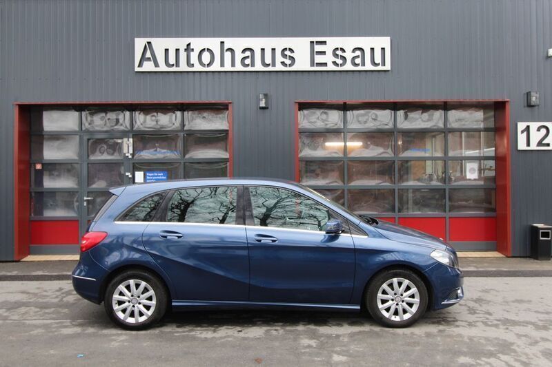 Blau Gebraucht 2012 Mercedes B180 Van / Kleinbus | 9.950 € (Teuer) - Bild 1/4