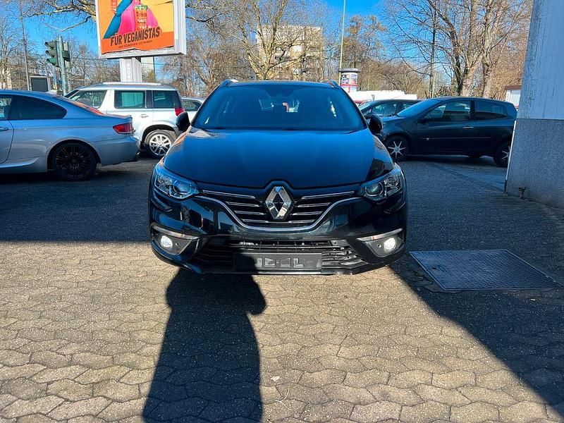 Gebraucht Renault Mégane IV LIMITED 140 PS (102 kW) 2020 Schwarz Limousine