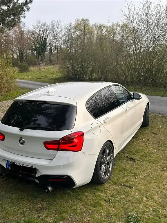 Gebraucht BMW 135 Performance 326 PS (239 kW) 2016 Weiß Kleinwagen