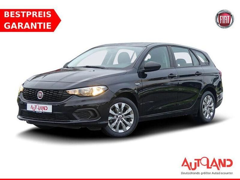 Schwarz Gebraucht 2019 Fiat Tipo Street Kombi | 15.950 € (Teuer) - Bild 1/4