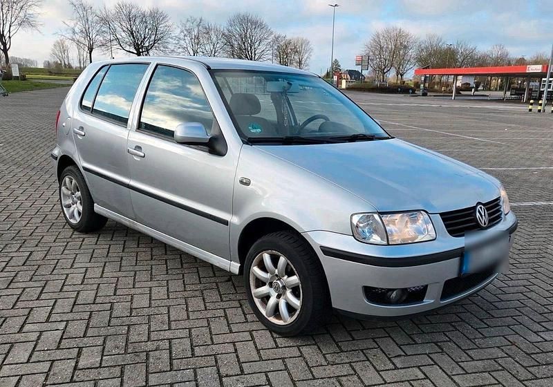 Gebraucht VW Polo 60 PS (44 kW) 2000 Silber Kleinwagen