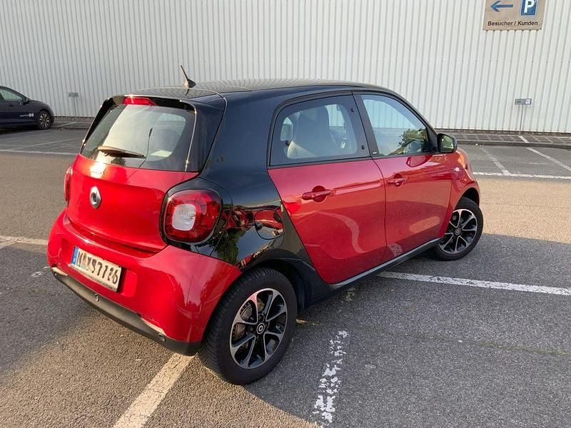 Gebraucht Smart ForFour Passion 90 PS (66 kW) 2015 Rot Kleinwagen
