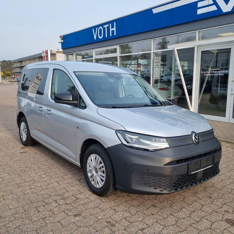 Gebraucht VW Caddy Basis 102 PS (75 kW) 2023 Silber Van / Kleinbus