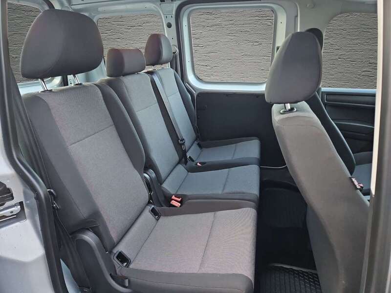 Gebraucht VW Caddy Basis 102 PS (75 kW) 2020 Reflexsilber Van / Kleinbus