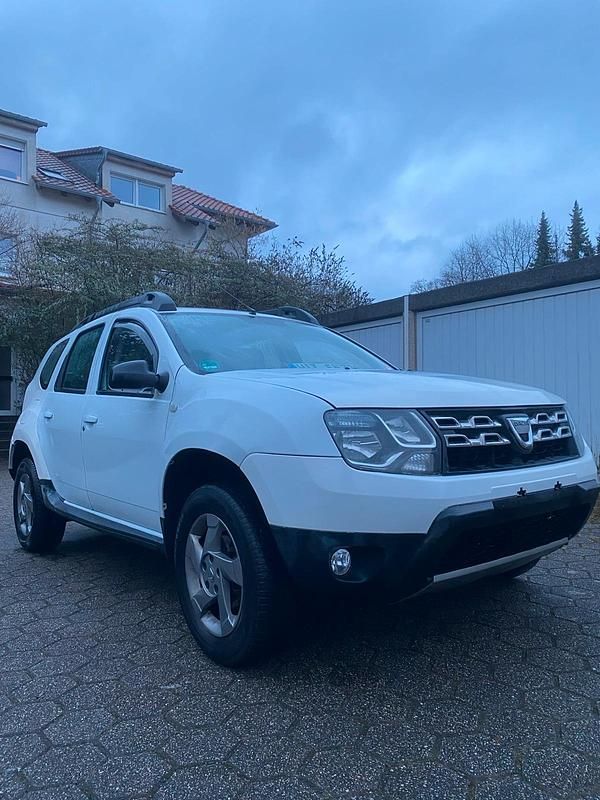 Gebraucht Dacia Duster Celebration 105 PS (77 kW) 2014 Weiß SUV