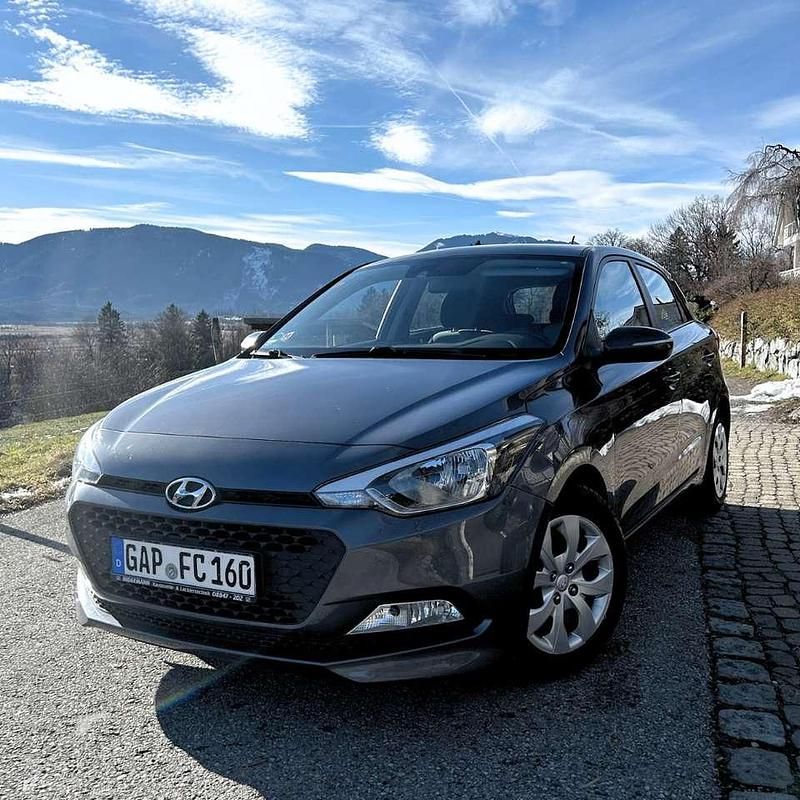Gebraucht Hyundai i20 Style 101 PS (74 kW) 2017 Limousine