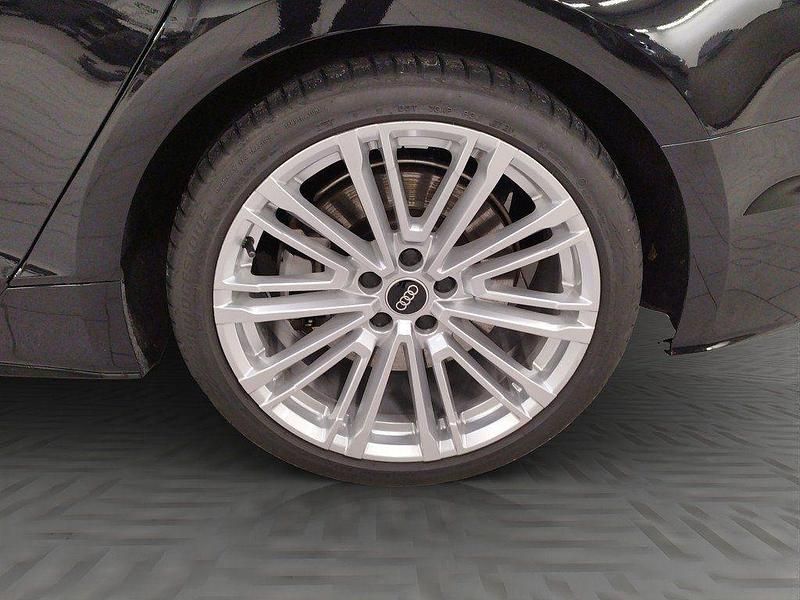 Gebraucht Audi A5 Sportback Basis 265 PS (194 kW) 2021 Mythosschwarz metallic Kleinwagen