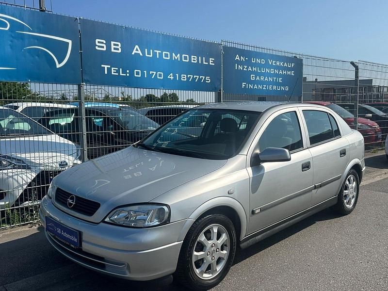 Gebraucht Opel Astra Elegance 84 PS (61 kW) 2001 Silber Limousine