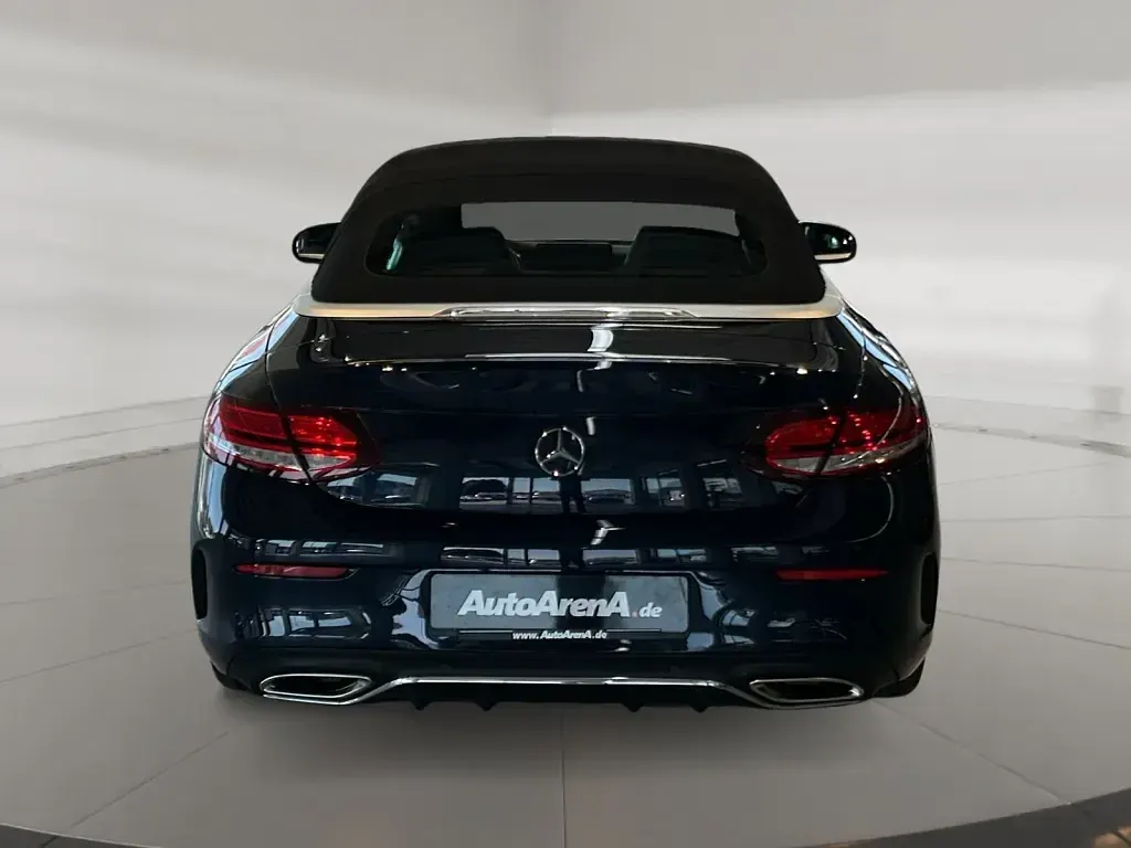 Gebraucht Mercedes C300 AMG 258 PS (189 kW) 2022 Manufaktur exklusiv cavansitblau metallic Cabrio