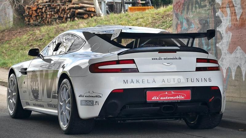 Gebraucht Aston Martin V8 Vantage 500 PS (367 kW) 2012 Weiß Coupé