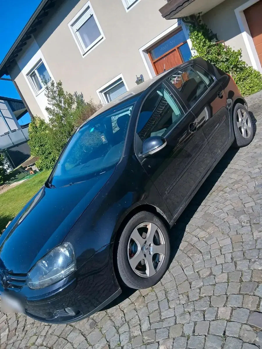 Gebraucht VW Golf V 105 PS (77 kW) 2006 Schwarz Kleinwagen