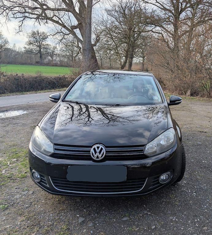 Gebraucht VW Golf VI Style 105 PS (77 kW) 2011 Schwarz Kleinwagen