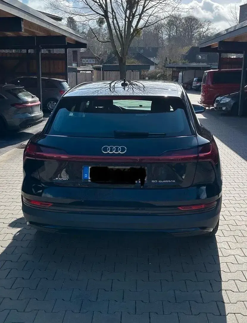 Gebraucht Audi e-tron 230 kW (313 PS) 2021 Schwarz SUV