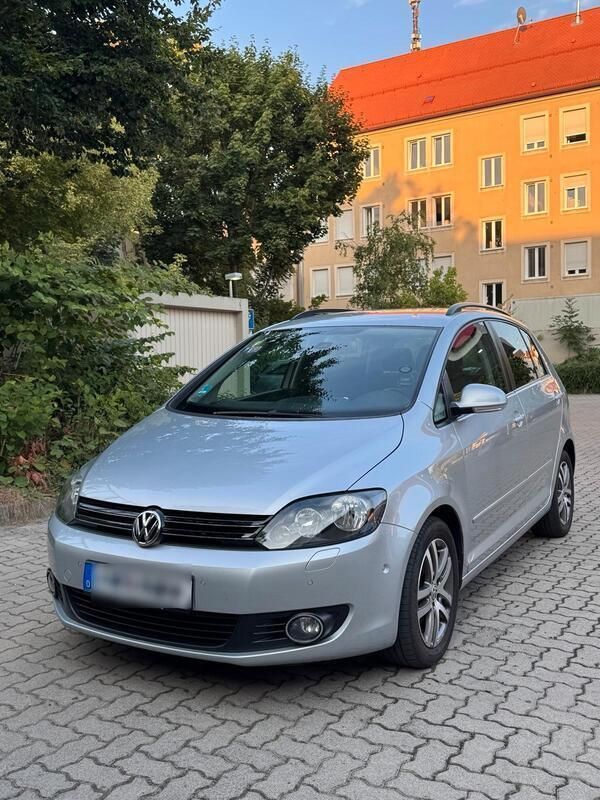 Silber Gebraucht 2009 VW Golf Plus Cross Van / Kleinbus | 5.000 € (Etwas zu teuer) - Bild 1/4