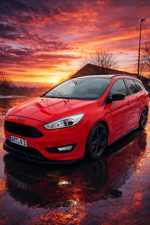 Gebraucht Ford Focus ST-Line 150 PS (110 kW) 2016 Rot Kombi