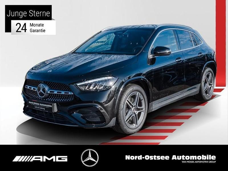 Unilack nachtschwarz Gebraucht 2025 Mercedes GLA200 AMG SUV | 39.490 € (Fairer Preis) - Bild 1/4