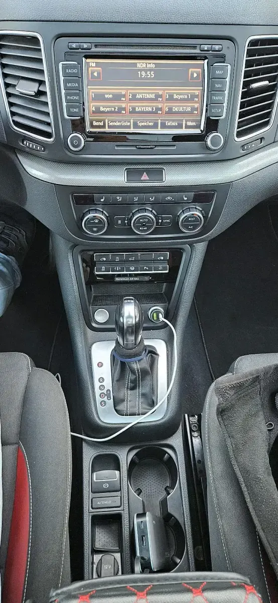 Gebraucht VW Sharan 170 PS (125 kW) 2012 Braun Van / Kleinbus