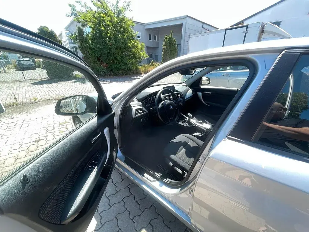 Gebraucht BMW 116 Sport Line 136 PS (100 kW) 2014 Silber Kleinwagen