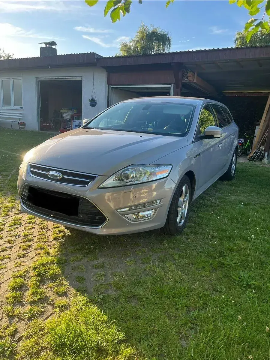 Gebraucht Ford Mondeo 200 PS (147 kW) 2011 Grau Kombi