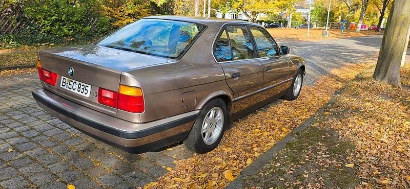 Gebraucht BMW 525 170 PS (125 kW) 1988 Beige Limousine
