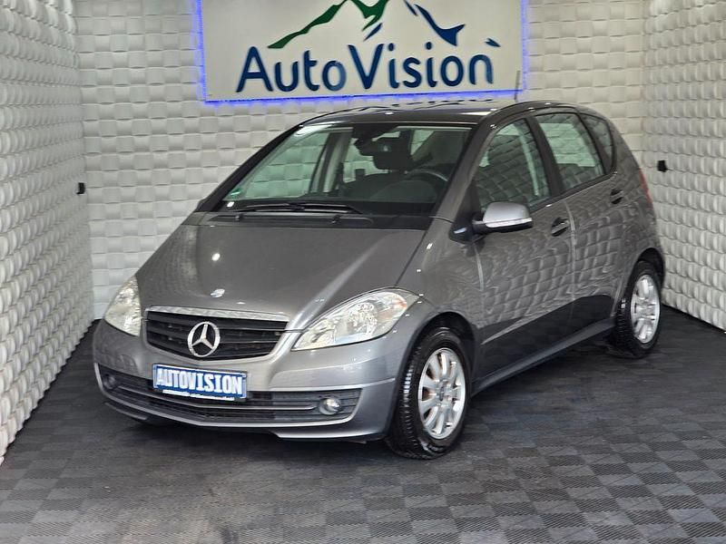 Gebraucht Mercedes A160 95 PS (69 kW) 2011 Grau Limousine