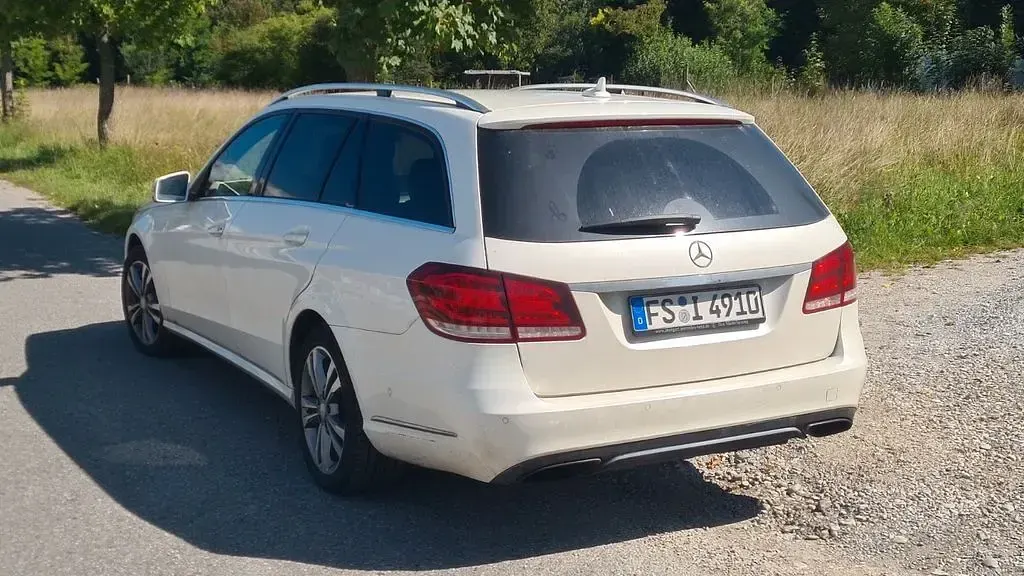 Gebraucht Mercedes E200 Avantgarde 136 PS (100 kW) 2013 Weiß Limousine