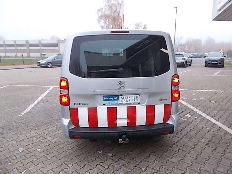 Gebraucht Peugeot Expert Premium 150 PS (110 kW) 2017 Aluminiumgrau/typ Van