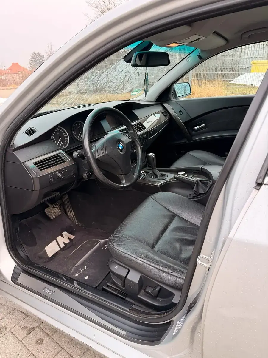 Gebraucht BMW 530 231 PS (169 kW) 2003 Silber Limousine